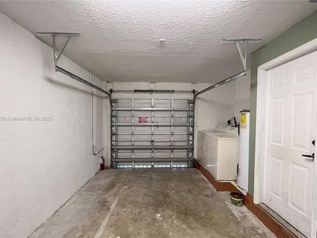 Дом в аренду по адресу 13990 SW 260th St 101 - фото 6212852