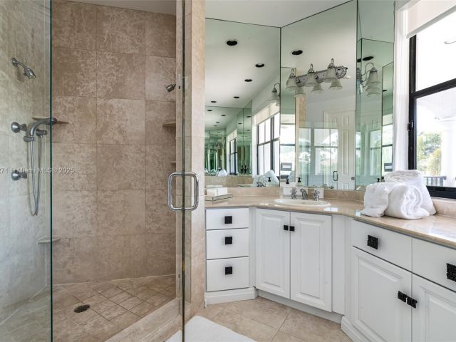 Дом в аренду по адресу  - фото 6204509