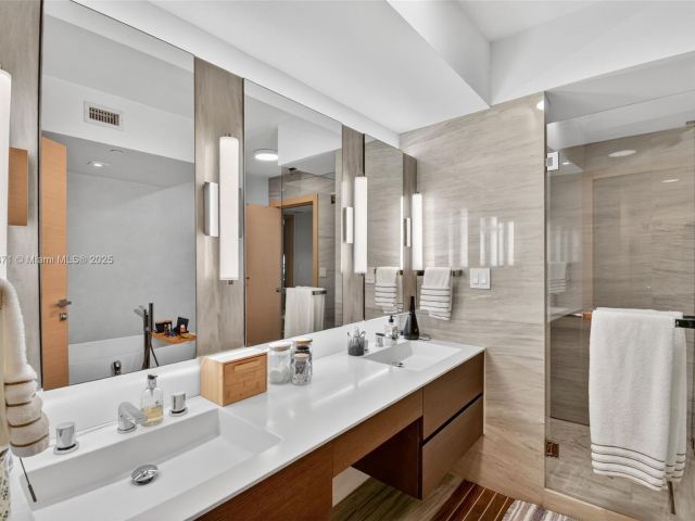 Продажа квартиры #1401 - фото 6245624