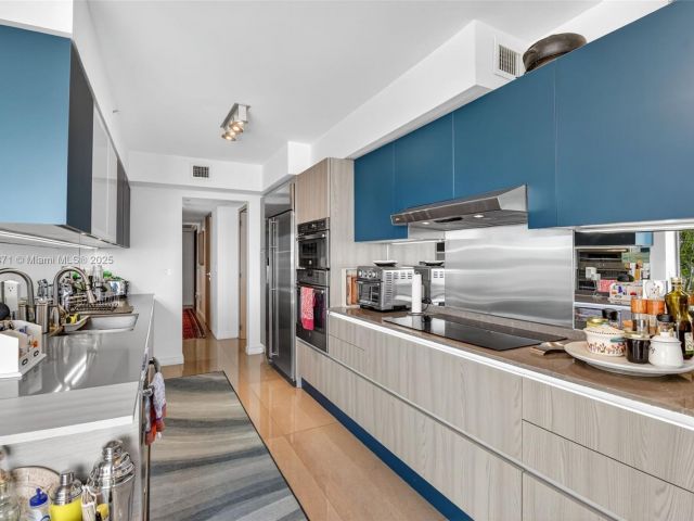 Продажа квартиры #1401 - фото 6245631