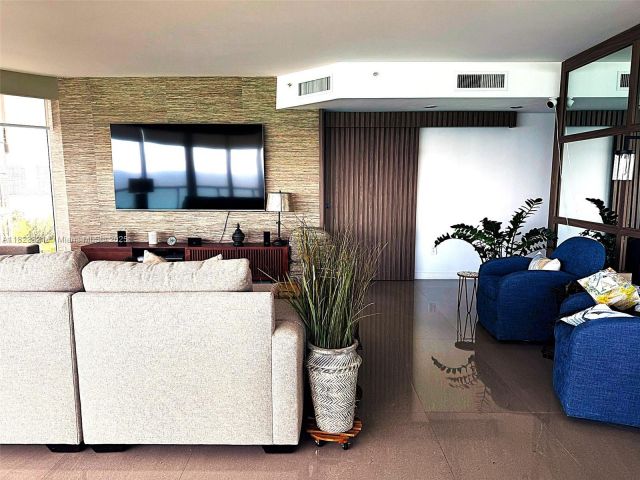 Продажа квартиры #1401 - фото 6245635