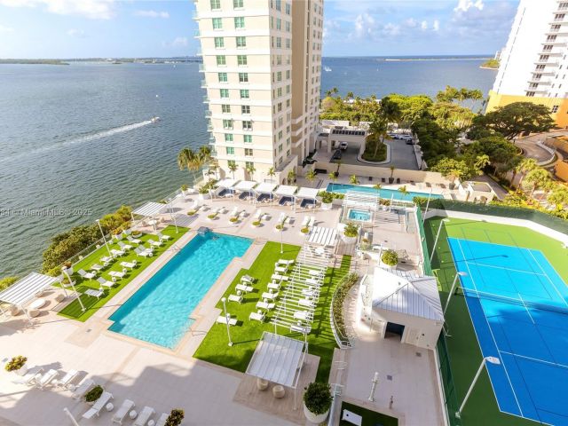 Продажа квартиры #1210 - фото 6203235