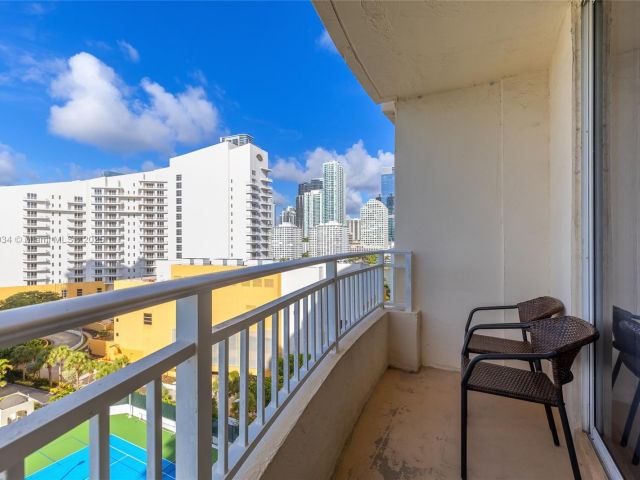 Продажа квартиры #1210 - фото 6203238