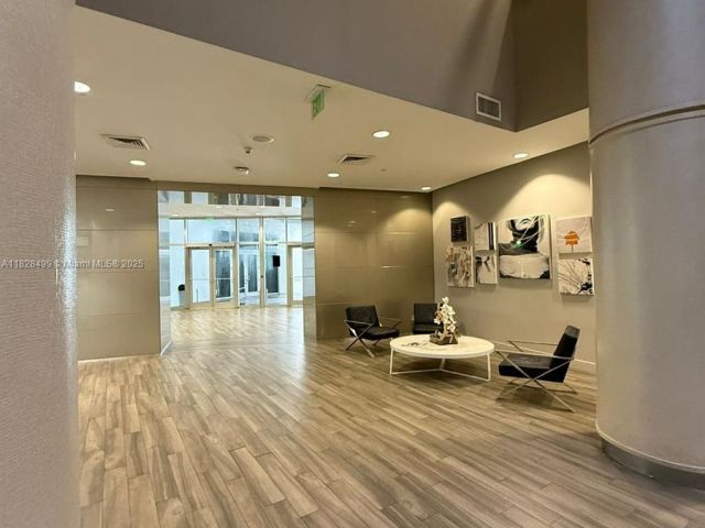 Продажа квартиры #2707 - фото 6239370