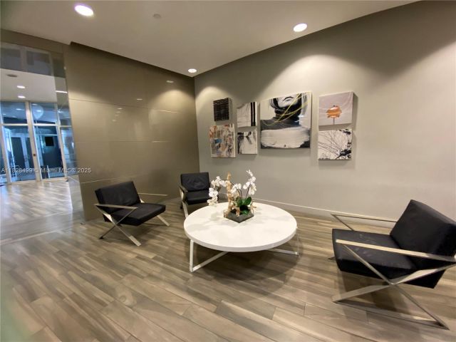 Продажа квартиры #2707 - фото 6239373