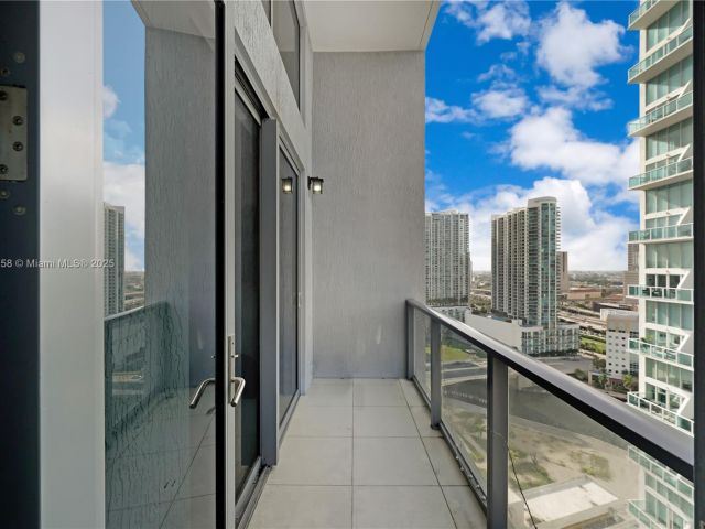 Продажа квартиры #2706 - фото 6228020