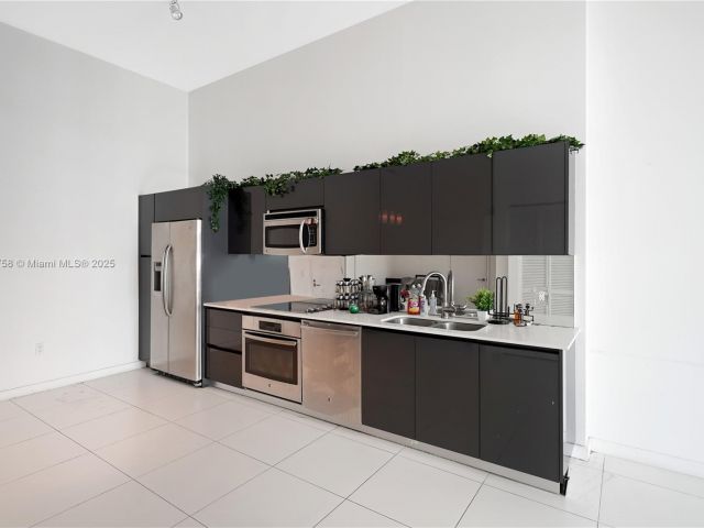 Продажа квартиры #2706 - фото 6228024