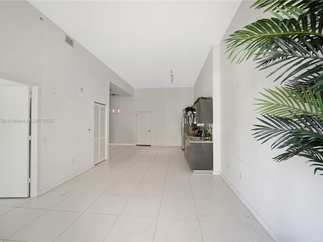 Продажа квартиры #2706 - фото 6228027