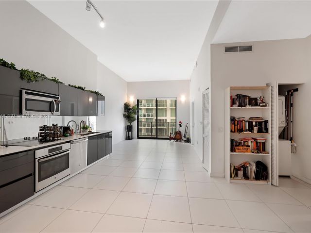 Продажа квартиры #2706 - фото 6228029