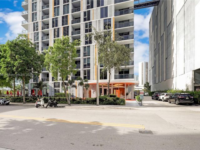 Продажа квартиры #2706 - фото 6228035