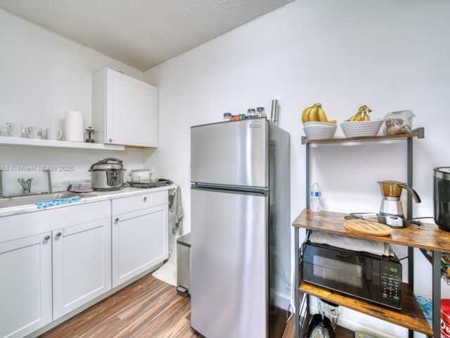 Продажа дома по адресу 10000 SW 147th Ct - фото 6205366