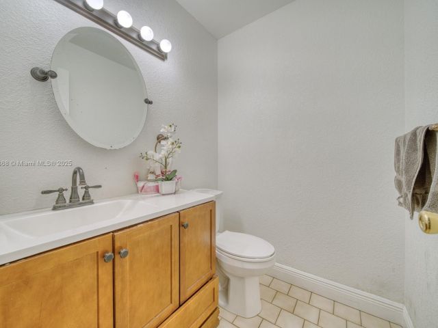 Продажа дома по адресу 10000 SW 147th Ct - фото 6205369