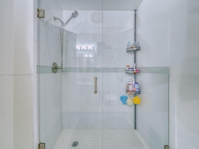 Продажа дома по адресу 10000 SW 147th Ct - фото 6205375