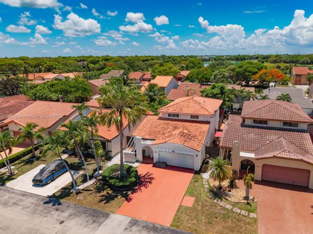 Продажа дома по адресу 10000 SW 147th Ct - фото 6205384