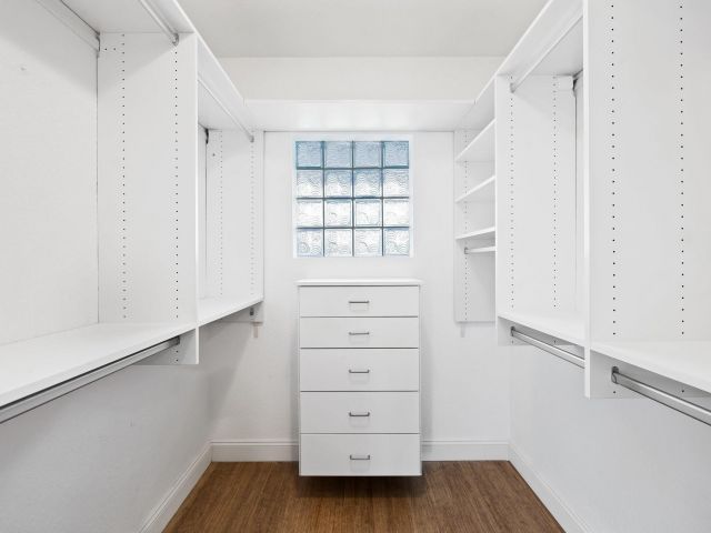 Продажа дома по адресу 1260 N Riverside Dr 1260 - фото 6207335