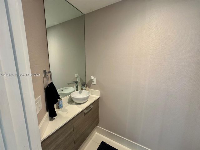 Продажа квартиры #1401 - фото 6211511