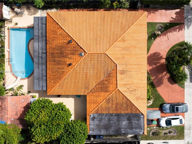 Продажа дома по адресу 9601 SW 66th St - фото 6227377