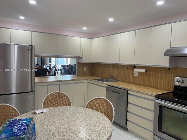 Квартира в аренду номер1721 - фото 6207155