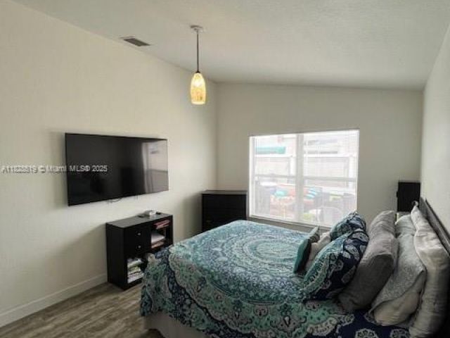 Продажа дома по адресу 1988 SE 12th St - фото 6212865