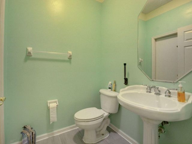 Дом в аренду по адресу 1282 Pebble Ridge Lane - фото 6207235