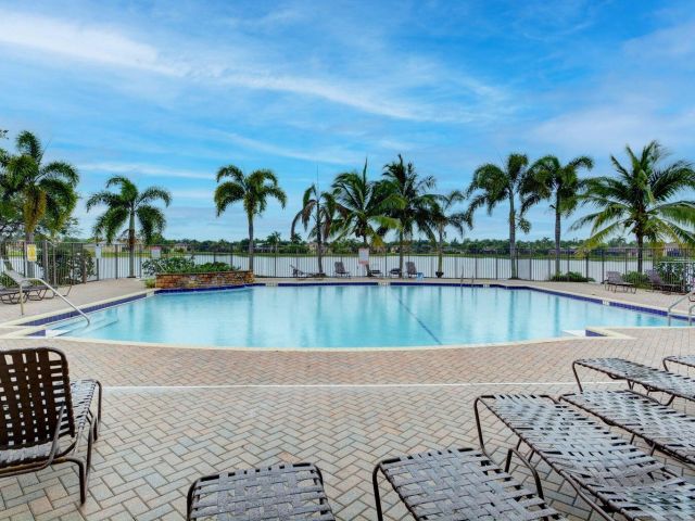Дом в аренду по адресу 1282 Pebble Ridge Lane - фото 6345458