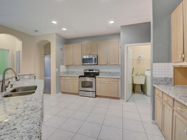 Дом в аренду по адресу 1282 Pebble Ridge Lane - фото 6345463