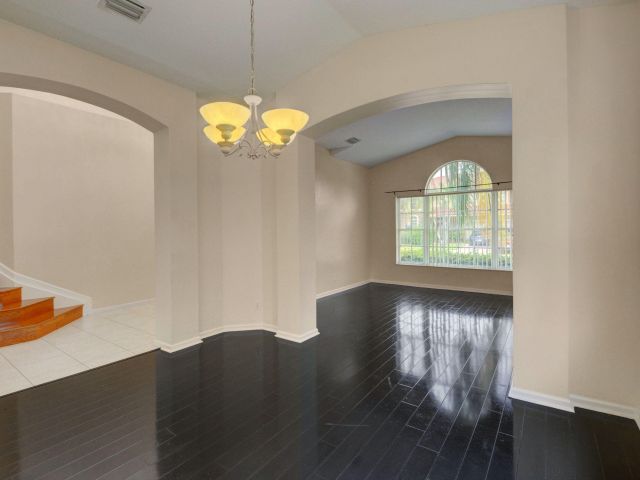 Дом в аренду по адресу 1282 Pebble Ridge Lane - фото 6345464