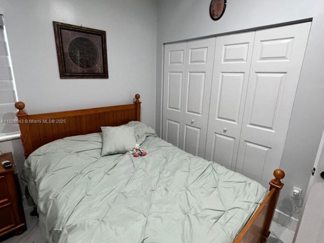 Продажа дома по адресу 13220 SW 143rd Ter - фото 6206883