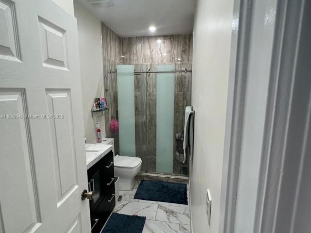 Продажа дома по адресу 13220 SW 143rd Ter - фото 6206885