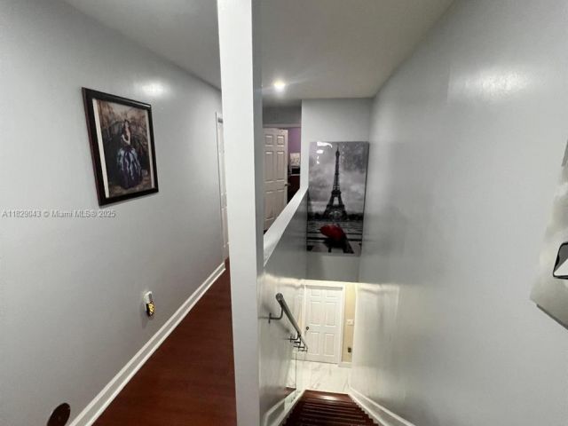 Продажа дома по адресу 13220 SW 143rd Ter - фото 6206888