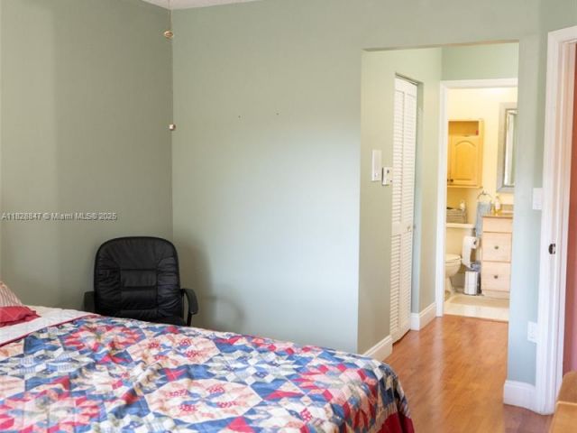 Продажа дома по адресу 13402 SW 153rd St 1904 - фото 6206851