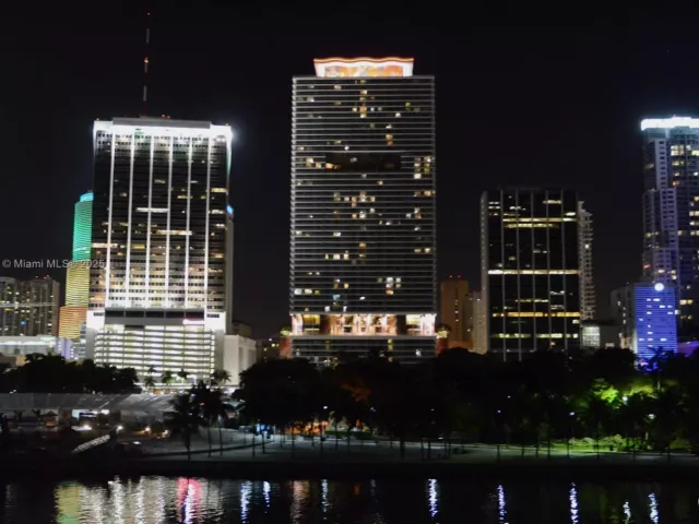 Продажа квартиры #4706 - фото 6225928