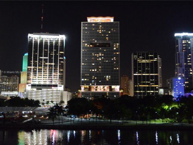 Продажа квартиры #4706 - фото 6225928