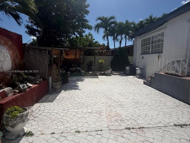 Продажа дома по адресу 7900 SW 21st Ter - фото 6206824