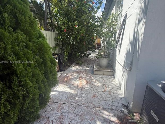 Продажа дома по адресу 7900 SW 21st Ter - фото 6206828