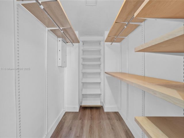 Продажа квартиры #1035 - фото 6237714