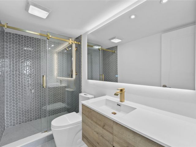 Продажа квартиры #1035 - фото 6237715