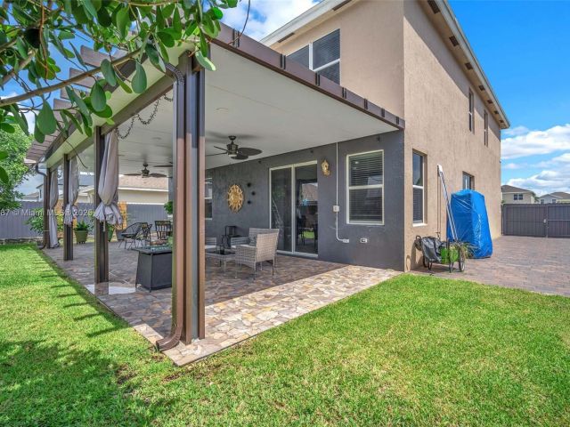 Продажа дома по адресу 13270 SW 272nd St - фото 6229059