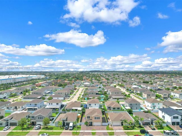 Продажа дома по адресу 13270 SW 272nd St - фото 6229072