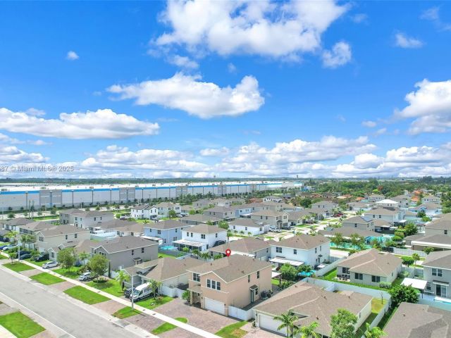 Продажа дома по адресу 13270 SW 272nd St - фото 6229075