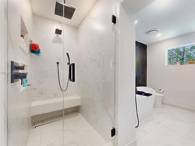 Продажа дома по адресу 1222 Cortez St - фото 6212465