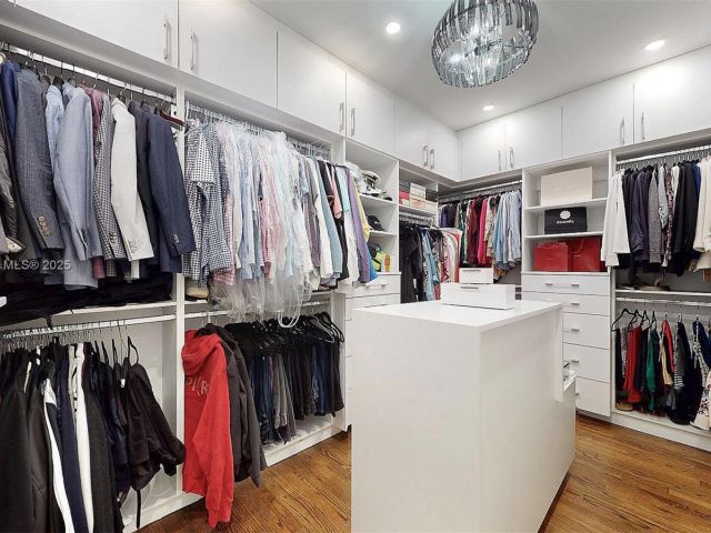 Продажа дома по адресу 1222 Cortez St - фото 6212469