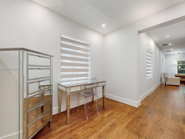 Продажа дома по адресу 1222 Cortez St - фото 6212472