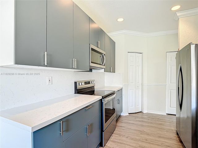 Продажа дома по адресу 1568 SE 20th Ter - фото 6207664