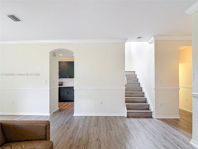 Продажа дома по адресу 1568 SE 20th Ter - фото 6207670