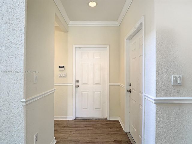 Продажа дома по адресу 1568 SE 20th Ter - фото 6207674