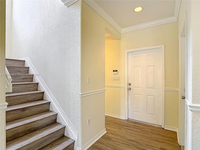 Продажа дома по адресу 1568 SE 20th Ter - фото 6207675