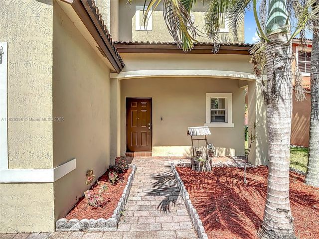 Продажа дома по адресу 1568 SE 20th Ter - фото 6207677