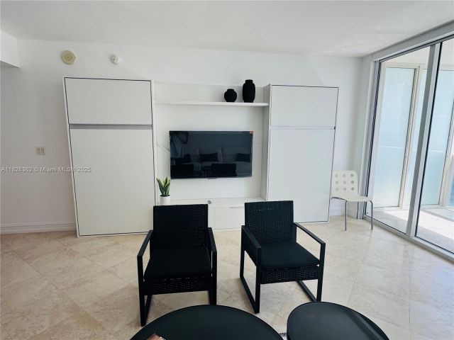 Квартира в аренду номер - фото 6617126