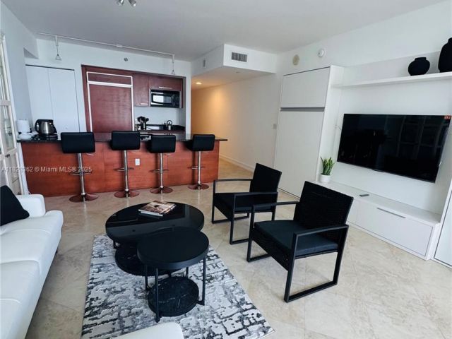 Квартира в аренду номер - фото 6617133